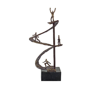 Gerard: Escultura "Espiral del éxito"